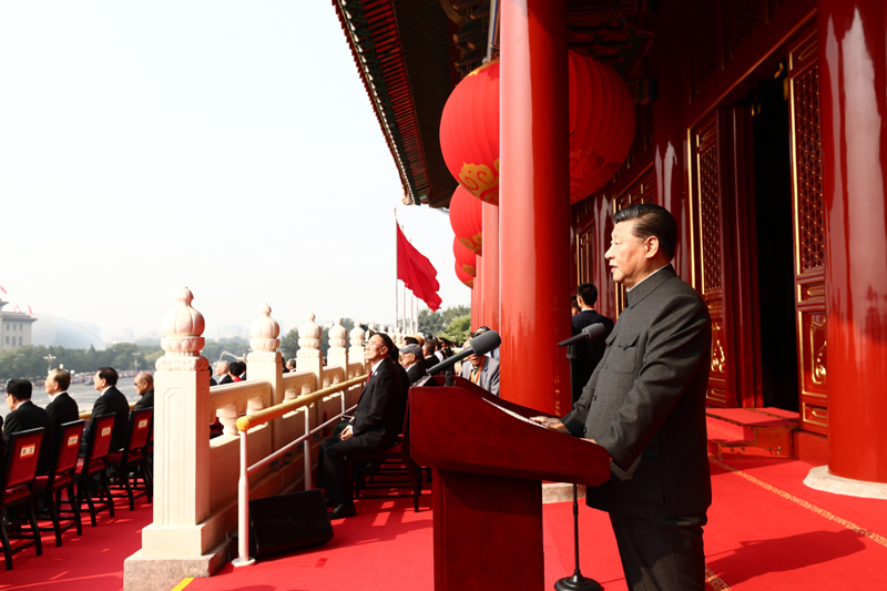 10月1日上午，慶祝中華人民共和國成立70周年大會(huì )在北京天安門(mén)廣場(chǎng)隆重舉行。中共中央總書(shū)記、國家主席、中央軍委主席習近平發(fā)表重要講話(huà)。